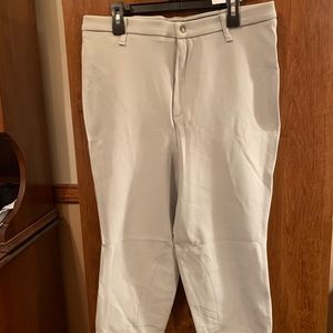 EQUESTRIAN New with Tags Devon Aire Breeches